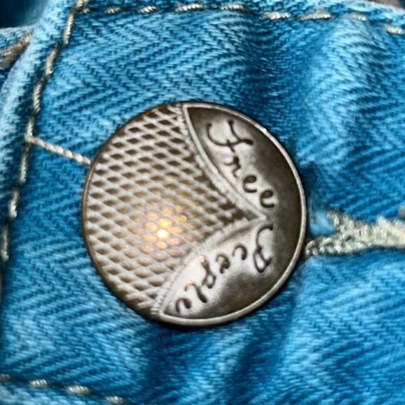 🌞 Free 🇺🇸 People Lagoon Blue Cropped 5 Pocket Denim Jeans 👖 Pull Up Straps! - Picture 8 of 17